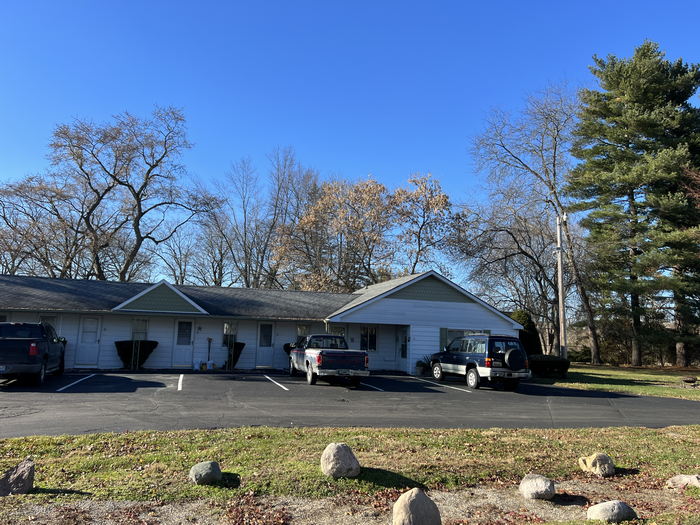 Smiths Briggs Lake Motel - Nov 25 2022